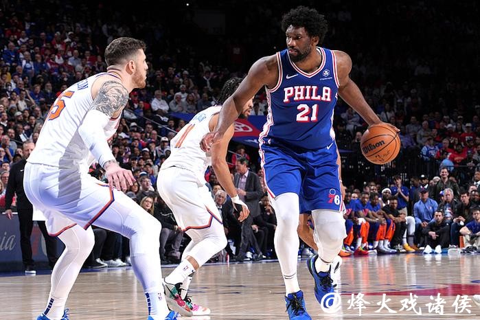 恩比德复出76人负尼克斯 利拉德缺阵雄鹿屠龙